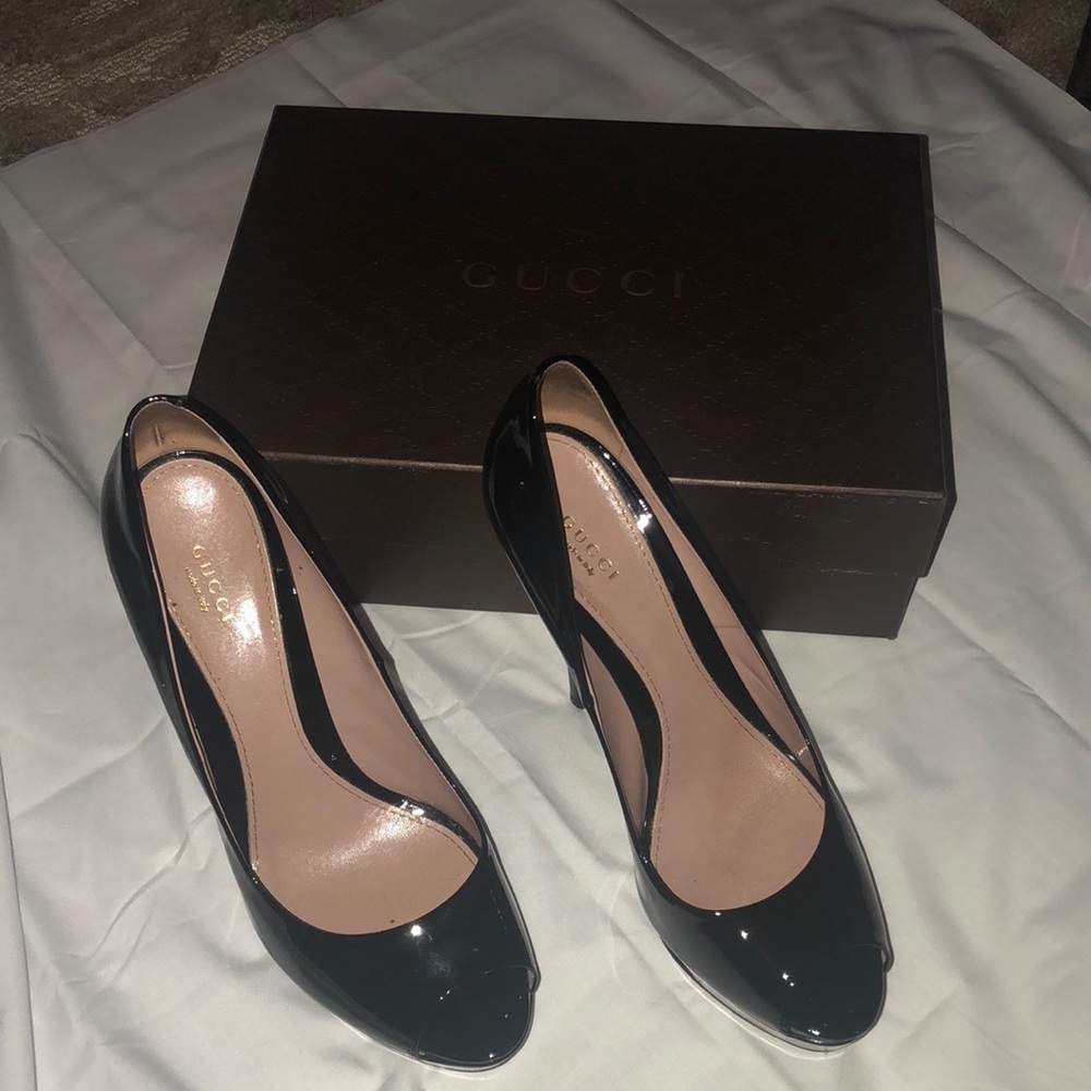 Black patent leather Gucci Pumps - Picture 2 of 7